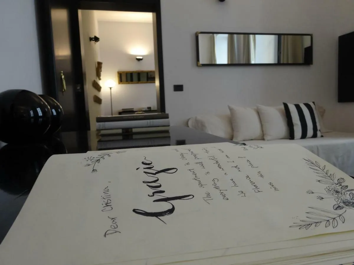 Luxury Vigna Apartment Florence